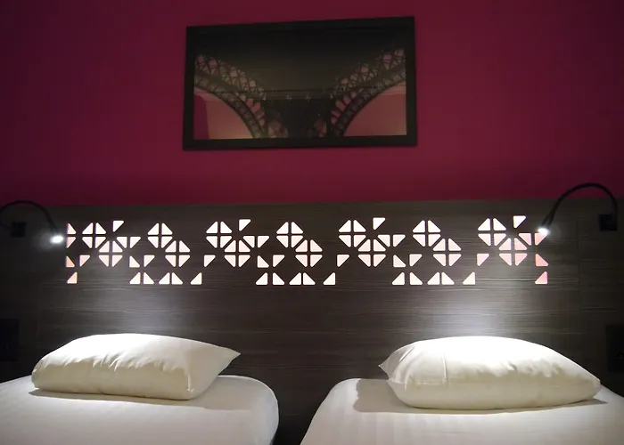 Hotel Eiffel Capitol