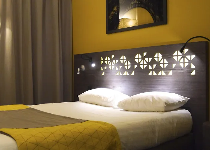 Hotel Eiffel Capitol 3*