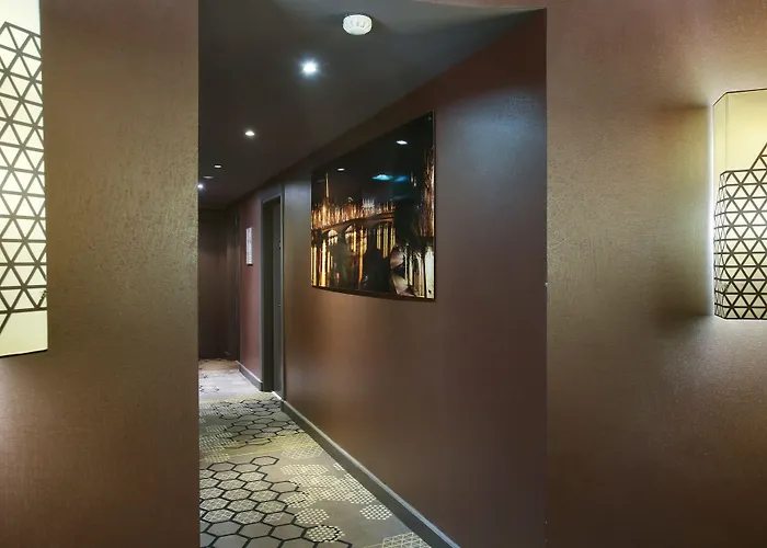 Hotel Eiffel Capitol