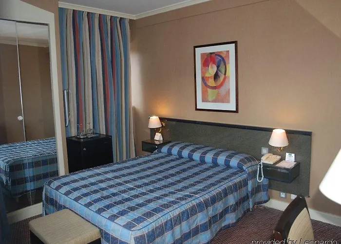 Hotel Eiffel Capitol Paris