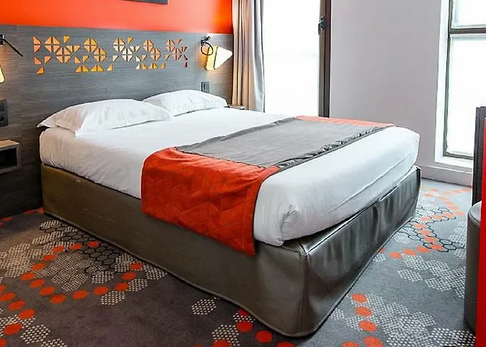 Hotel Eiffel Capitol 3*