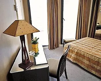 Hotel Eiffel Capitol