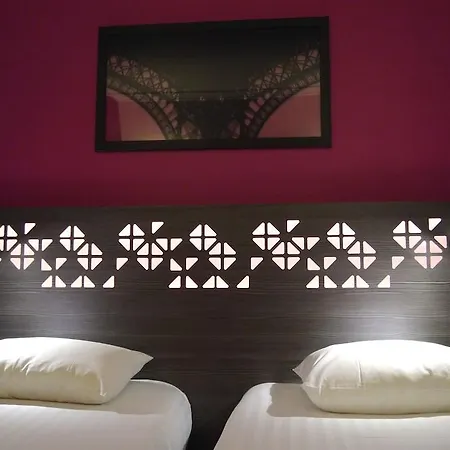 Hotel Eiffel Capitol 3*