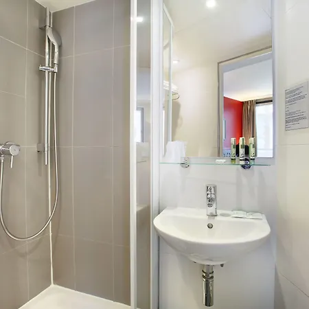 Otel Eiffel Capitol 3*