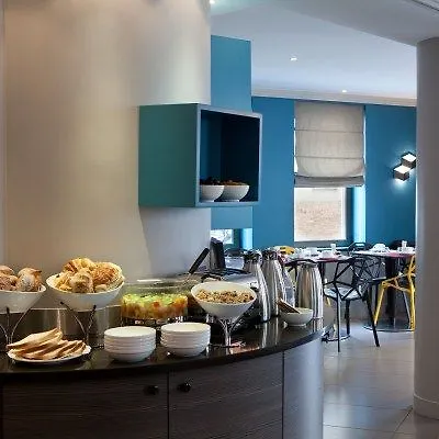 Eiffel Capitol Hotel 3*