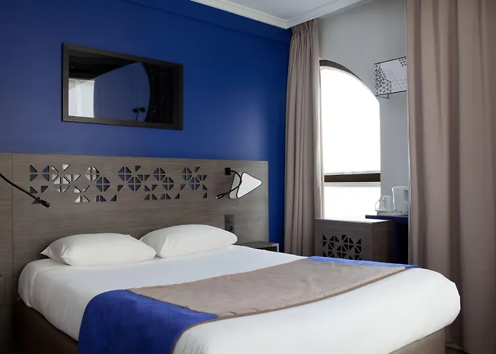 Eiffel Capitol Hotel Parigi