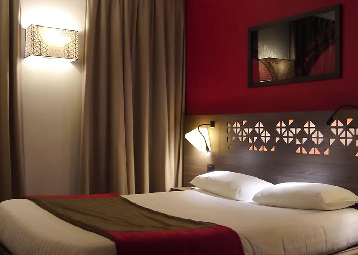 Hotel Eiffel Capitol Paris