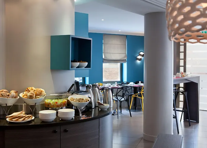 Eiffel Capitol Hotel