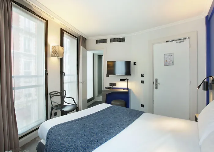 Hotel Eiffel Capitol 3*