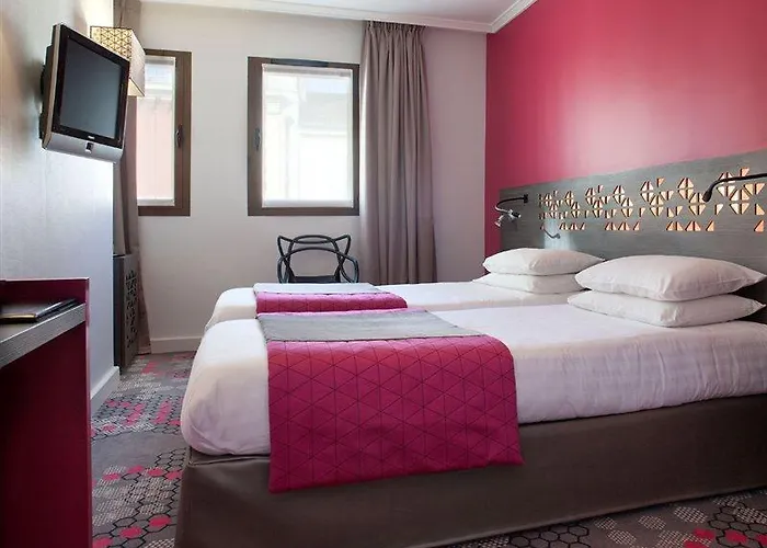 Hotel Eiffel Capitol Parigi