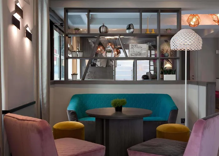 Eiffel Capitol 3* Parigi