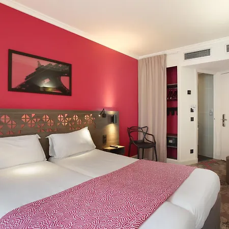 Eiffel Capitol Paris