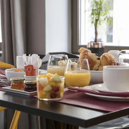 Hotel Eiffel Capitol Paris