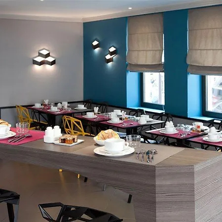 Hotel Eiffel Capitol Paris