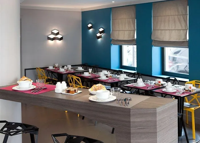 Hotel Eiffel Capitol Parigi