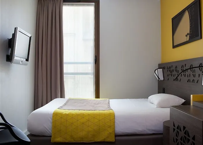 Eiffel Capitol Hotel Parigi