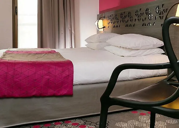 Hotel Eiffel Capitol Parigi